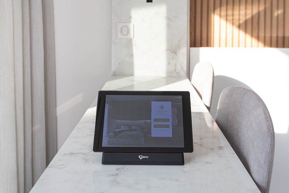 Incanto Boutique Suites - Neos Kosmos 2-Bedroom Maisonette Suite with Jacuzzi 24