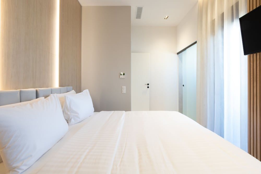 Incanto Boutique Suites - Neos Kosmos 2-Bedroom Maisonette Suite with Jacuzzi 5