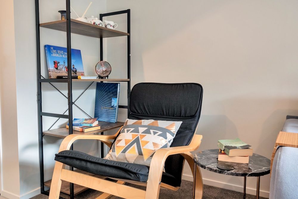 undefined Beautifully Styled 2BR w 2 Carparks & Aircon 7