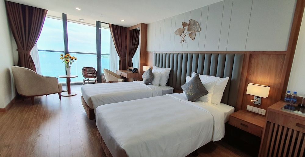 Senior Deluxe Room with Twin Beds