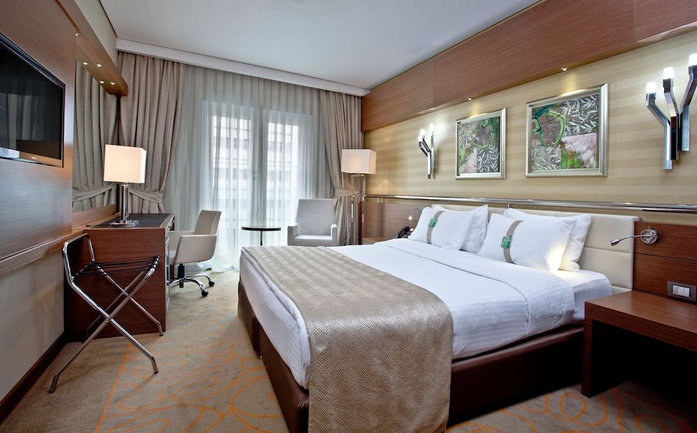 Standard Room, 1 King Bed, Accessible