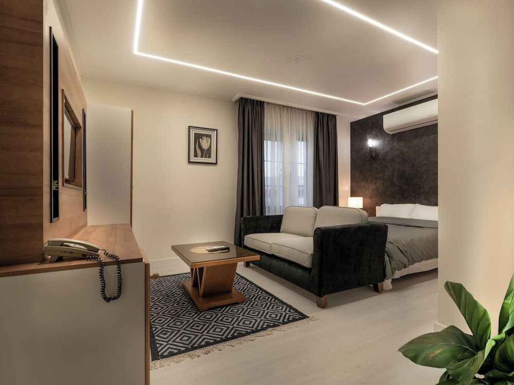 undefined Prestige Hotel Suites