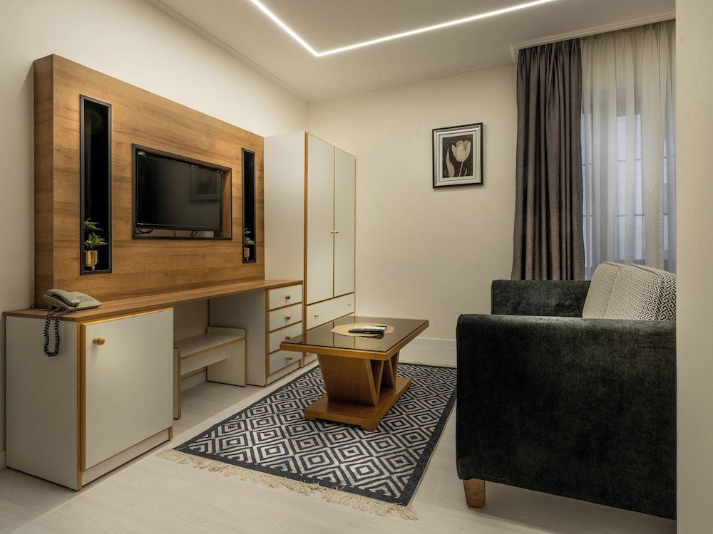 undefined Prestige Hotel Suites 9