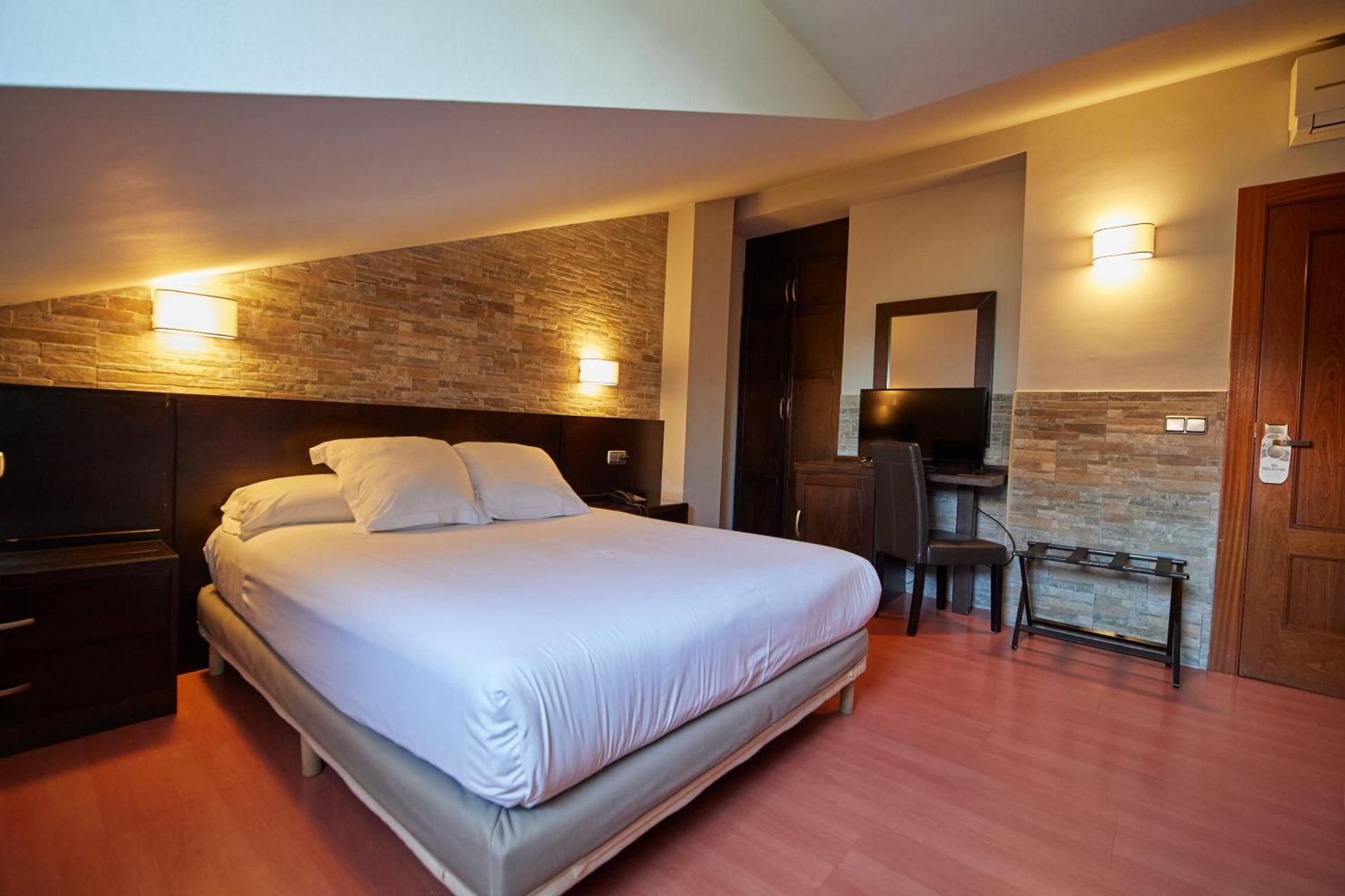 Double Room with Spa Bath