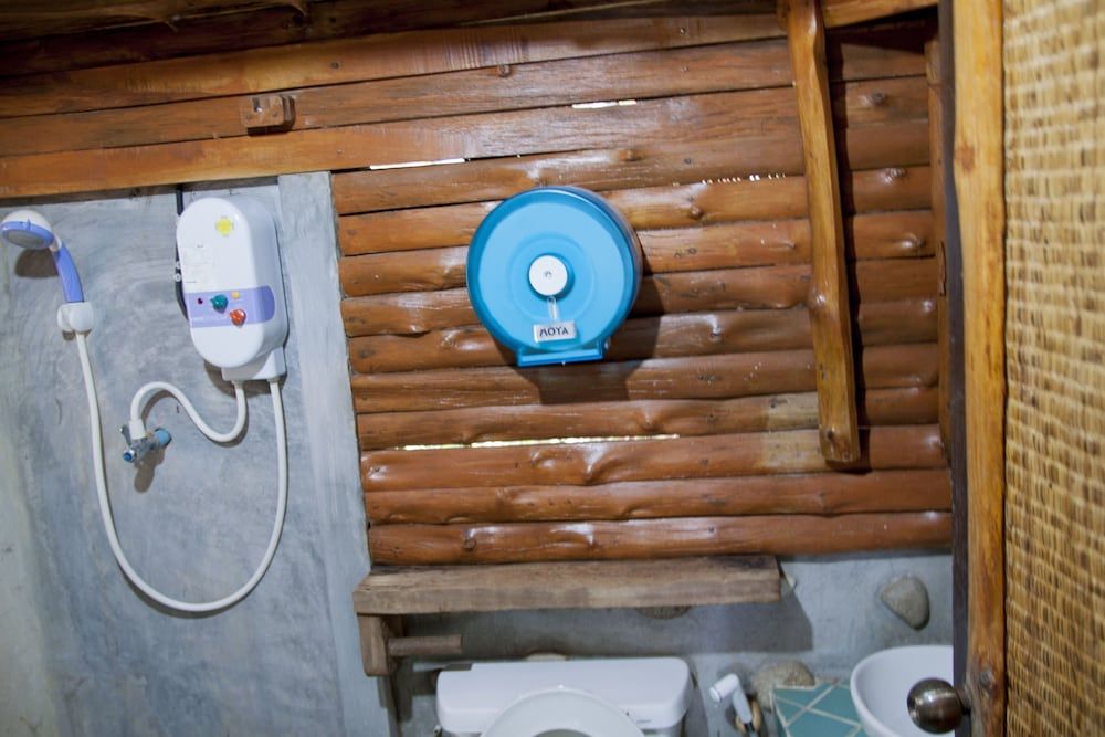 Ban Na Kai Mook Beach Double Bungalow with Fan 9