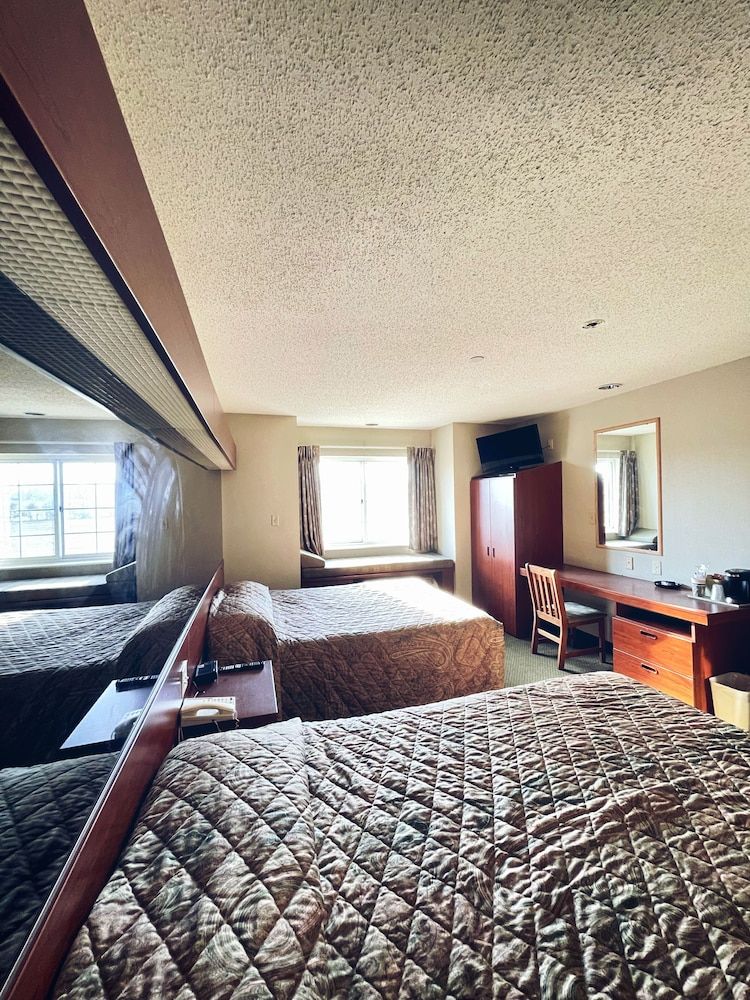 Double Room, 2 Queen Beds, Non Smoking