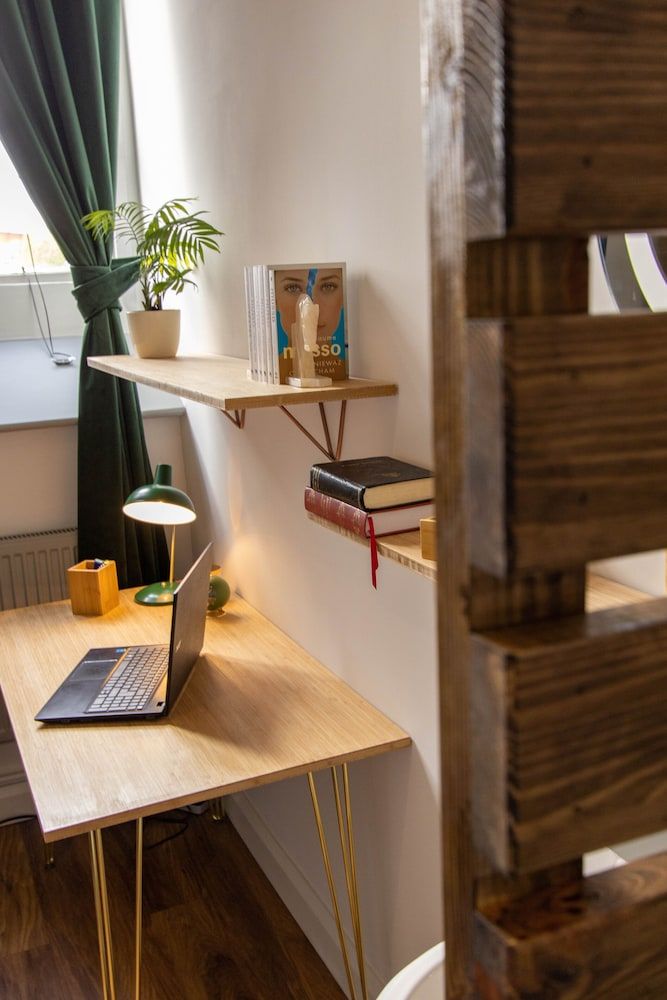 Cades Accommodation Comfort Single Room, Shared Bathroom (1st Floor ) 13