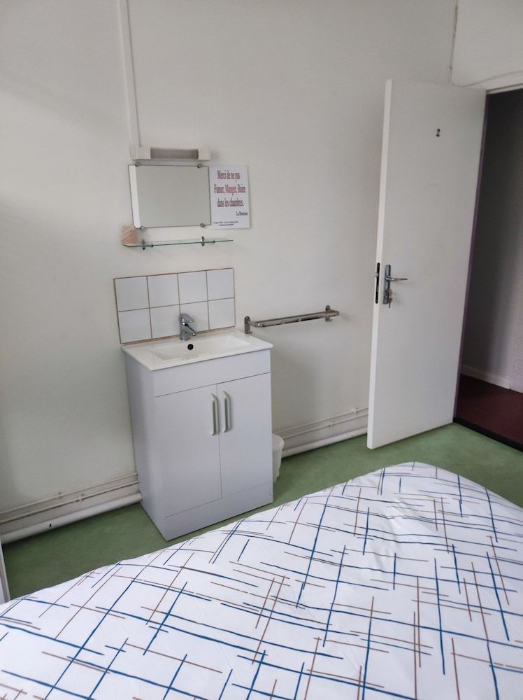 Hôtel Au Bon Coin Double Room 3