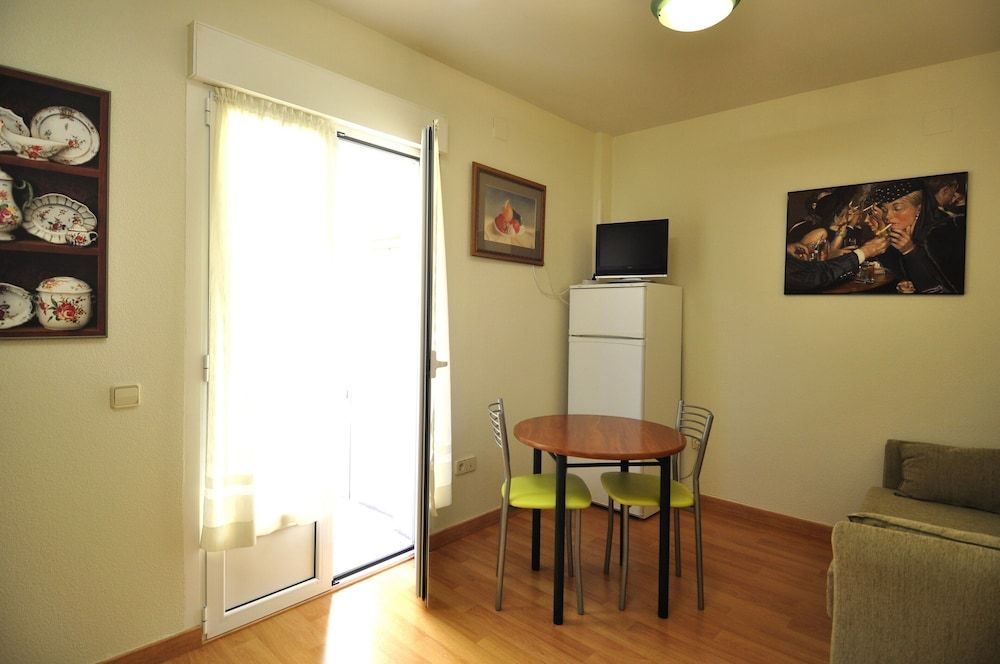 Hotel Apartamentos Aralso Sotillo Family Studio, Terrace 4