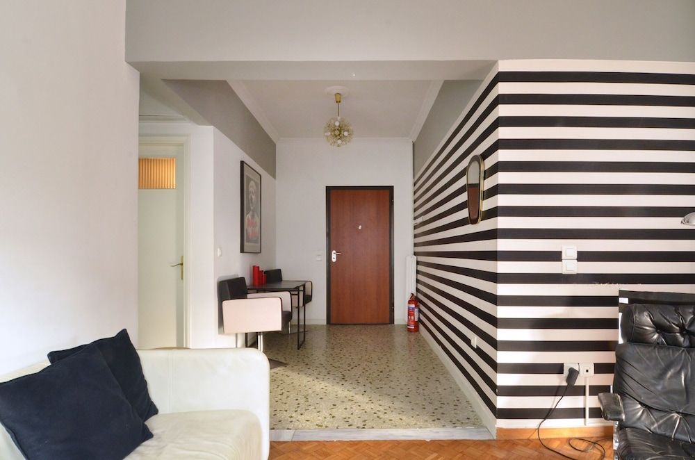 undefined Thiseio a vintage apartment 8