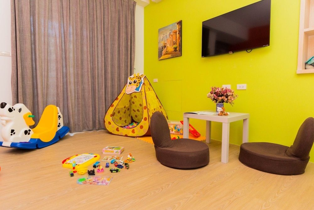 XiaoCuixuanHomestay 201 Quadruple Room 8