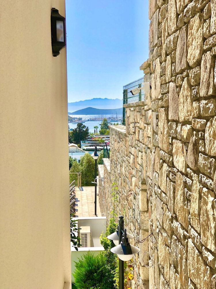 undefined Lodos Suites & Residence 7