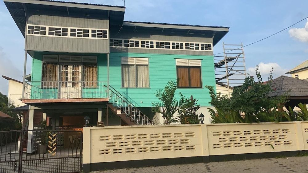 undefined Max Garden and Pool 3