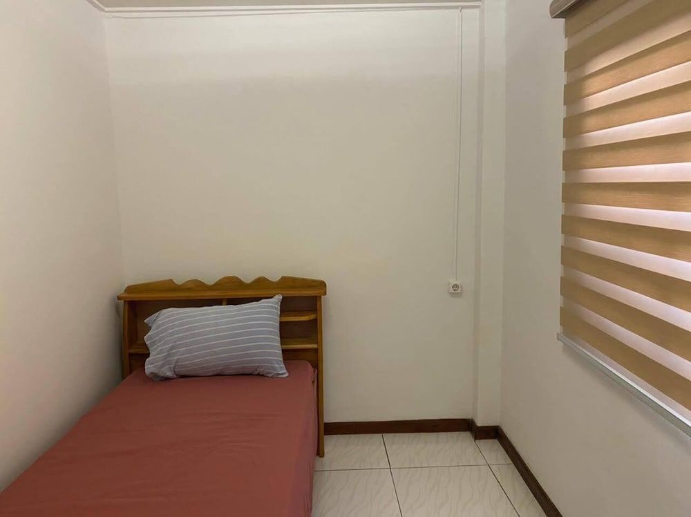 undefined Max Garden and Pool 4