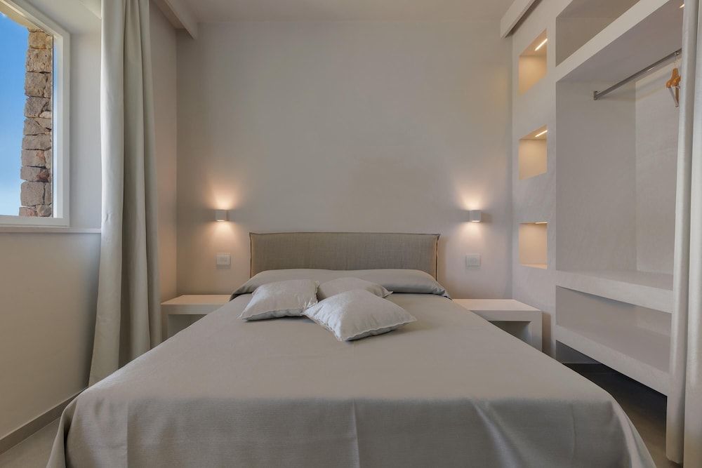 Luxury Condo, 1 Bedroom (Villette con Giardino)