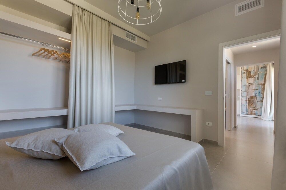 Luxury Condo, 1 Bedroom (Villette con Giardino)