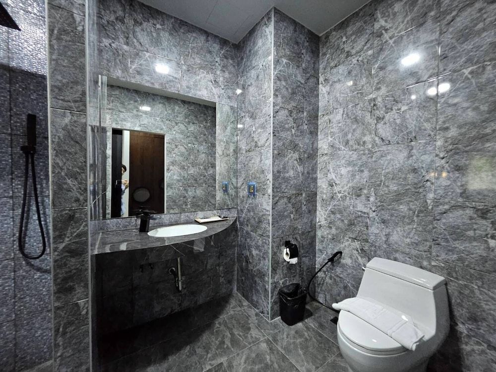 Little Loft Hotel Deluxe Double Room 5