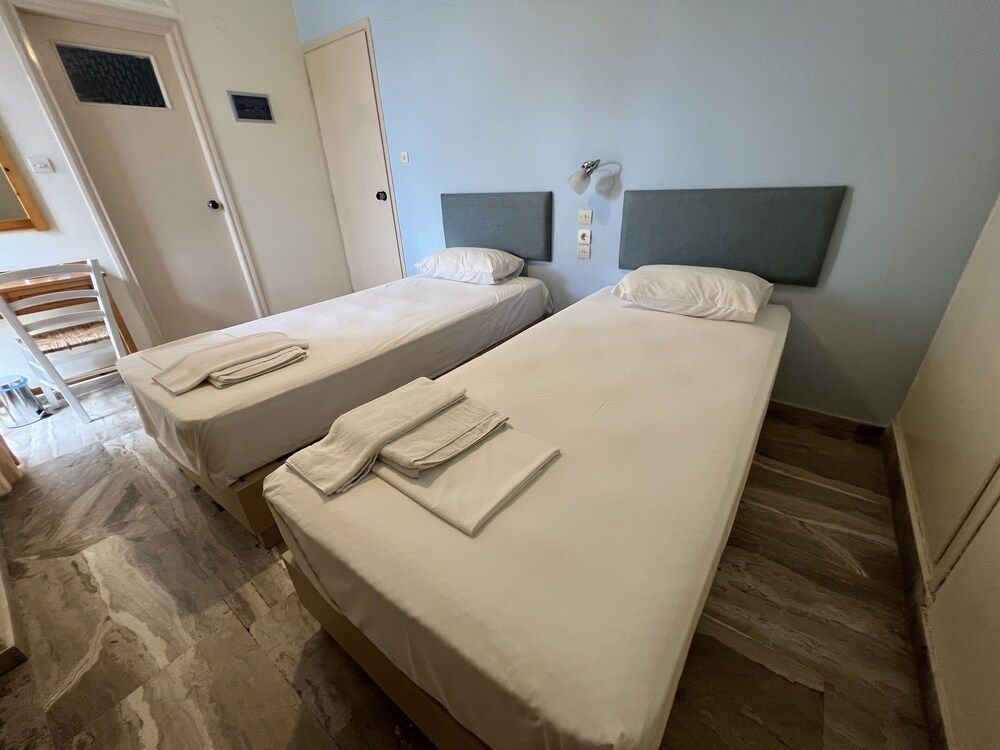 Economy Twin Room