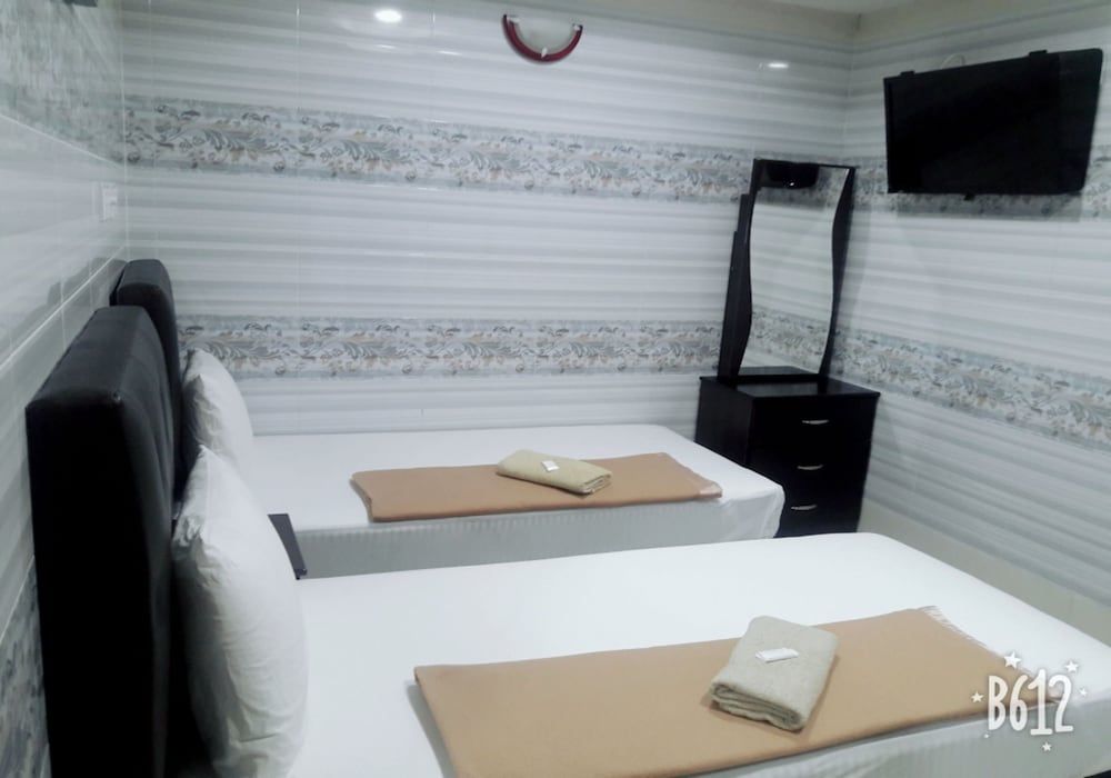 undefined Silver Sky Hotel 3