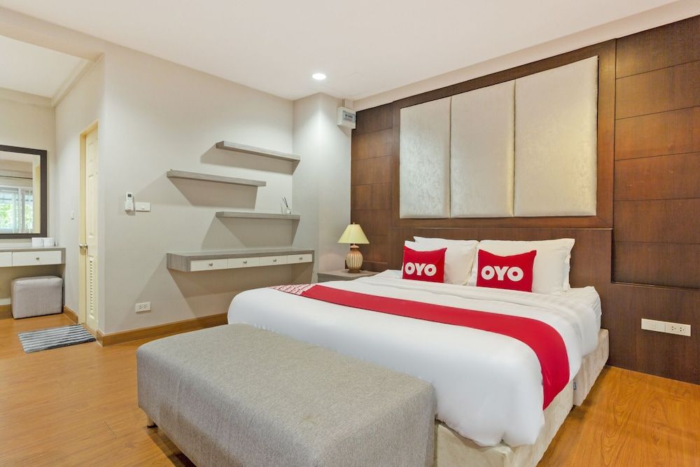 OYO 995 Blue Cafe Apartment Premier Double Room 11