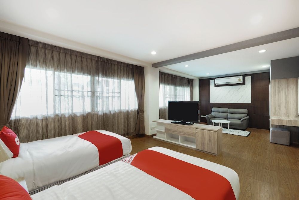 OYO 995 Blue Cafe Apartment Premier Twin Room 2