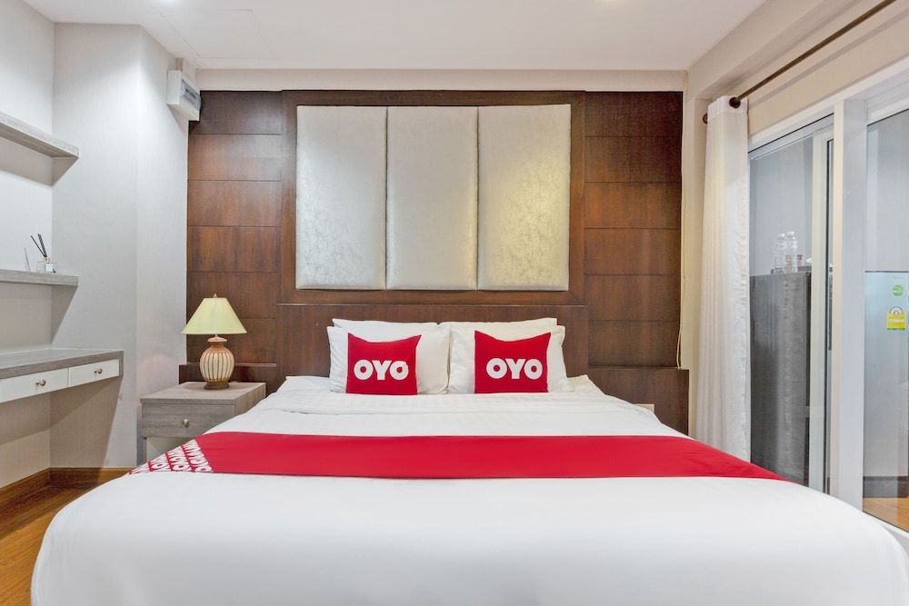 undefined OYO 995 Blue Cafe Apartment 4