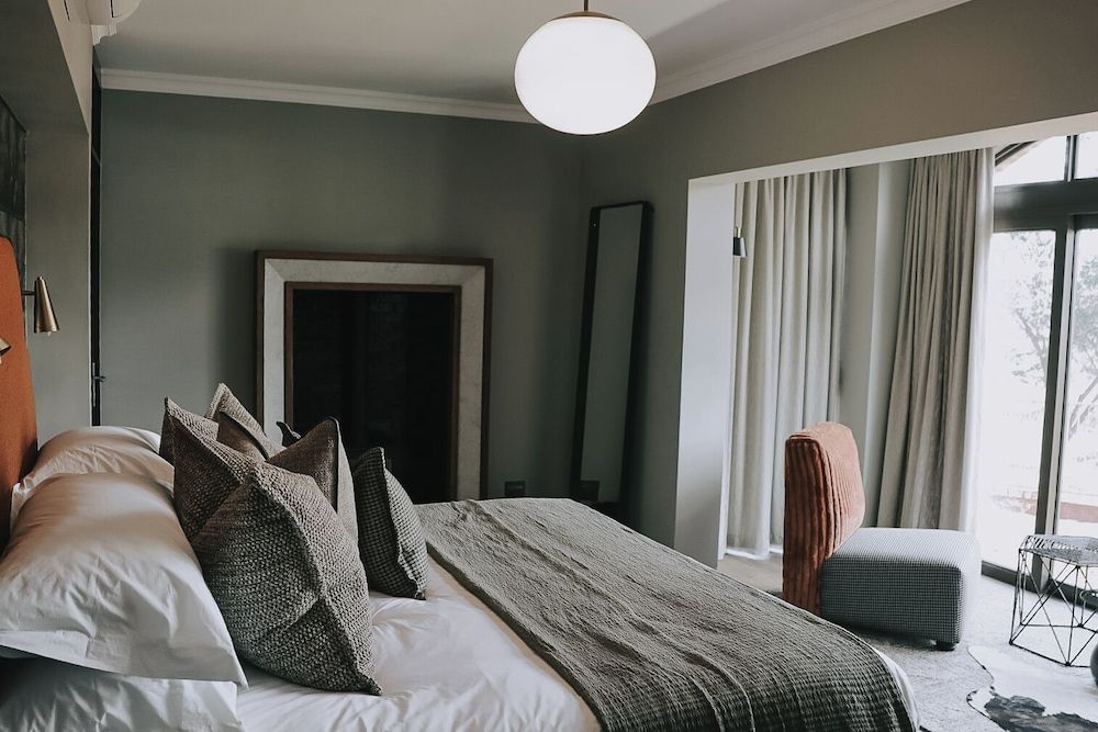 The Rasmus Executive Suite 5