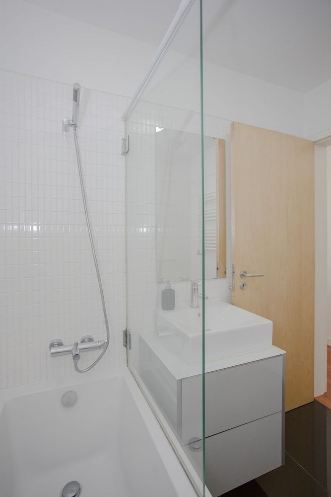 Liiiving - Bright Light Apartment City Apartment, 2 Bedrooms, Balcony 32
