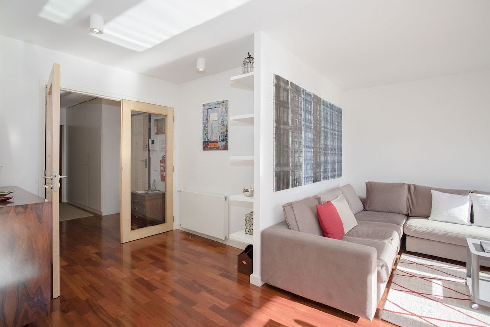 Liiiving - Bright Light Apartment City Apartment, 2 Bedrooms, Balcony 25