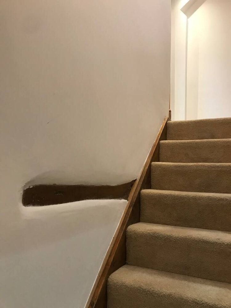 Village Period Cottage Next to a Idyllic Stream Cottage 16