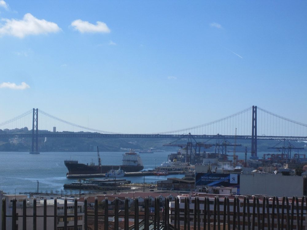 undefined RH Bica 20 2