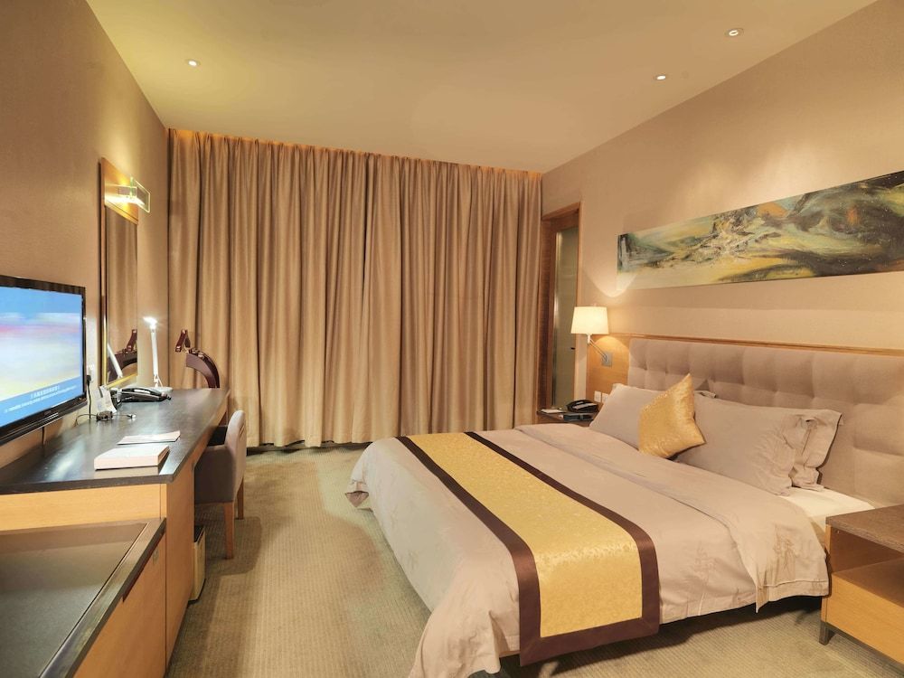 Classic Single Room, 1 Queen Bed