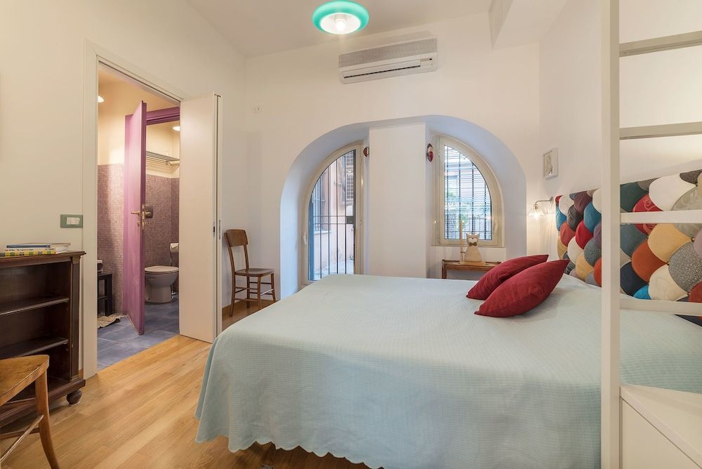 undefined Monti Artistic Flat 6