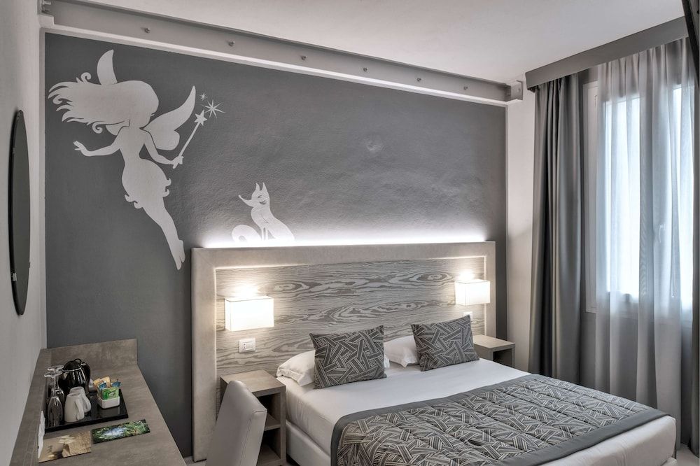 Standard Room, 1 Queen Bed, Non Smoking (Converts to 2 Twin Beds)