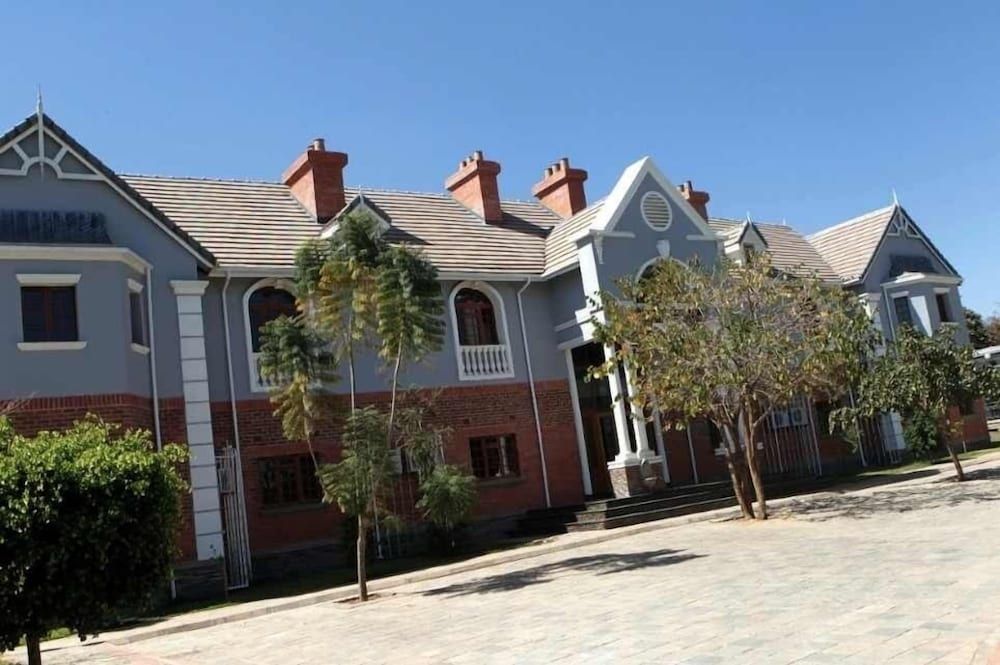 undefined Roma Gardens 2