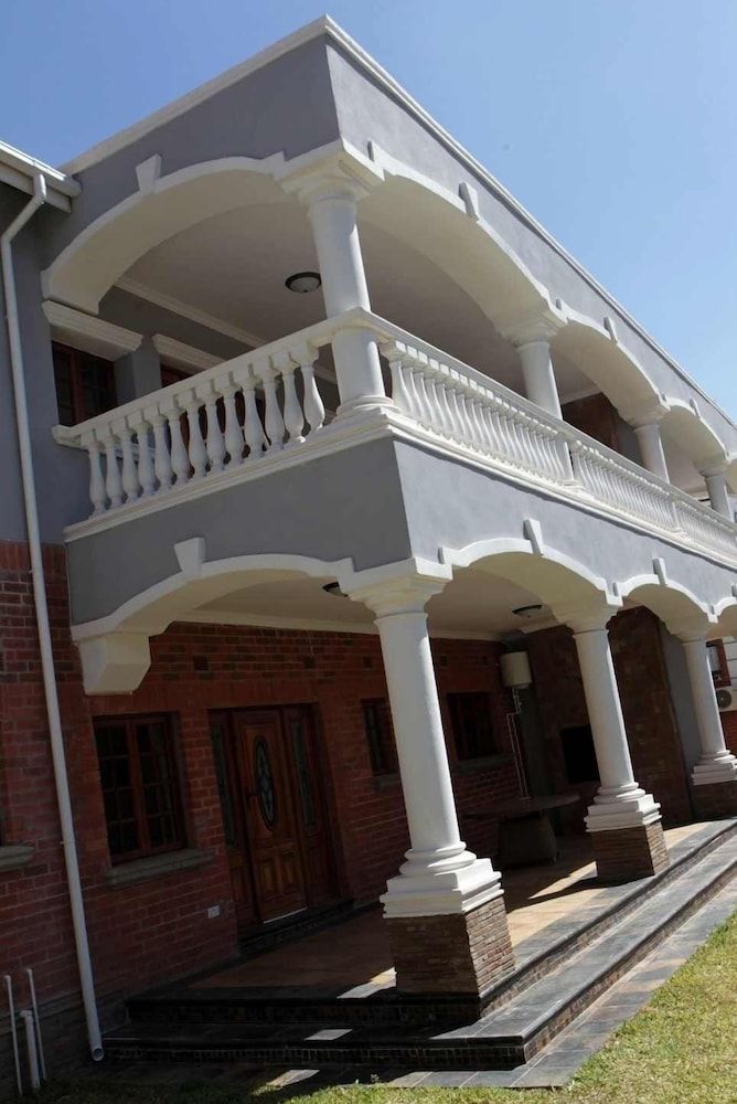 undefined Roma Gardens 3