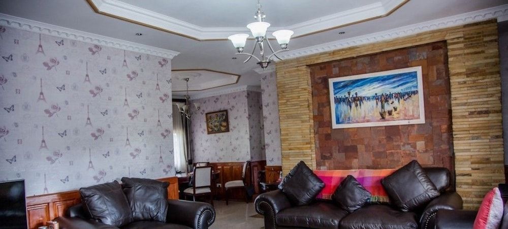 undefined Roma Gardens