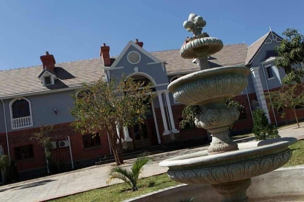 undefined Roma Gardens 5