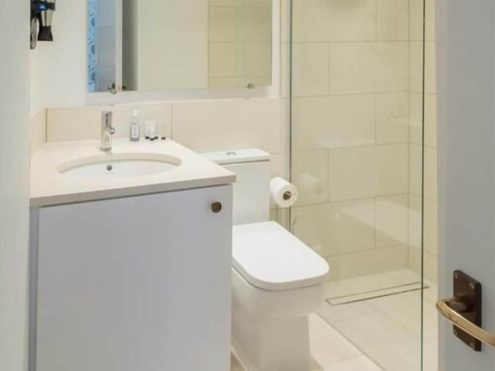 One Holyrood Hotel Superior Apartment, Ensuite (Immaculate 1 Bed Flat) 2