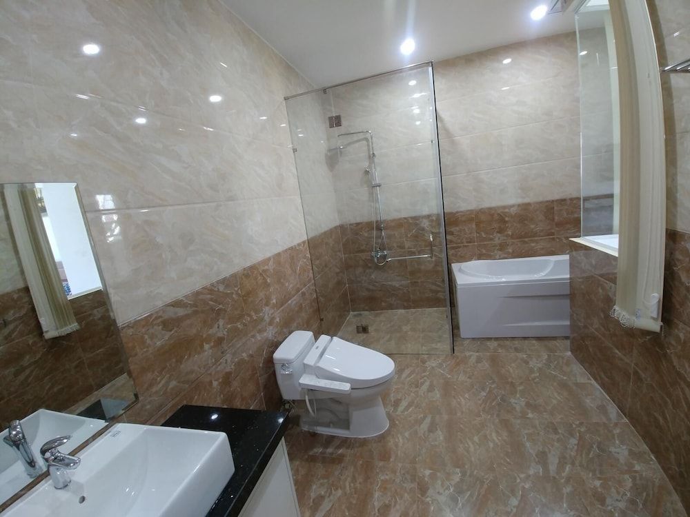 Nhat Quang Hotel Deluxe Double Room 3