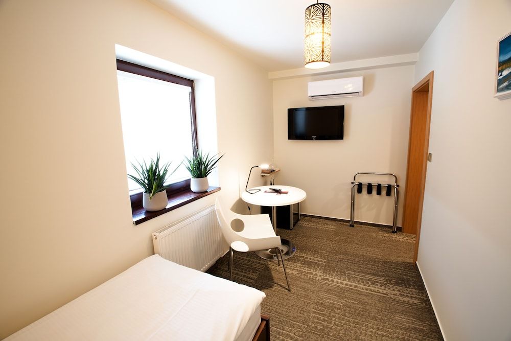 Apart Hotel Jablonec Business Single Room 3