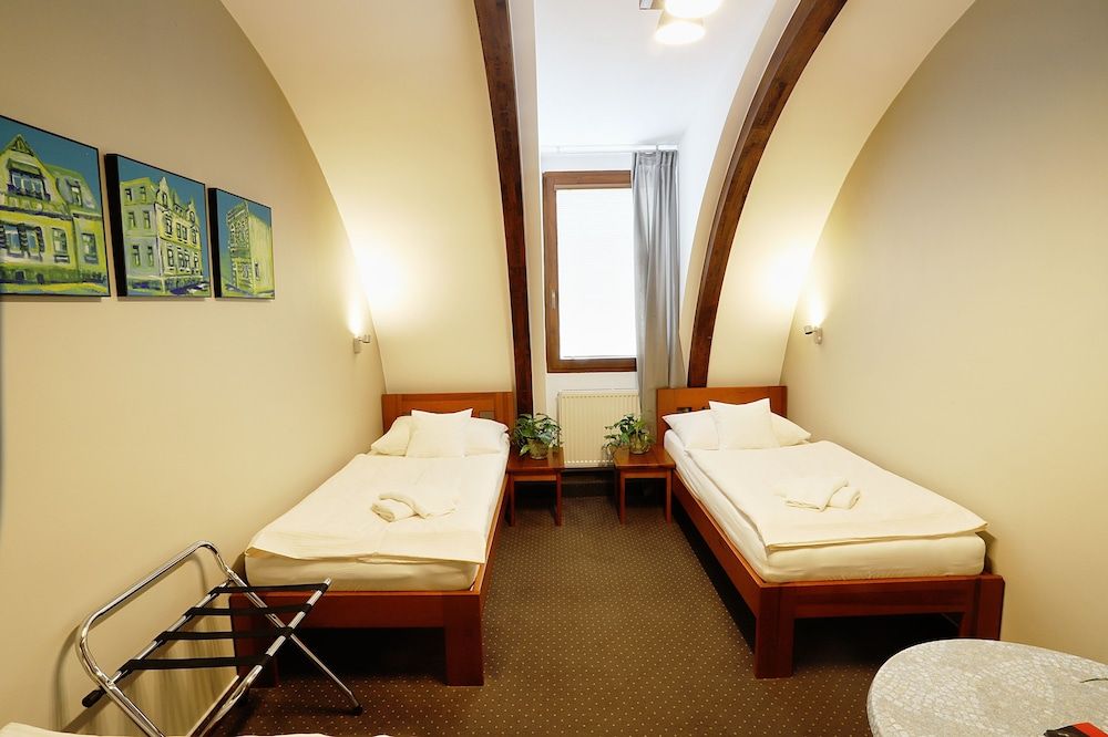 Apart Hotel Jablonec Standard Triple Room 4