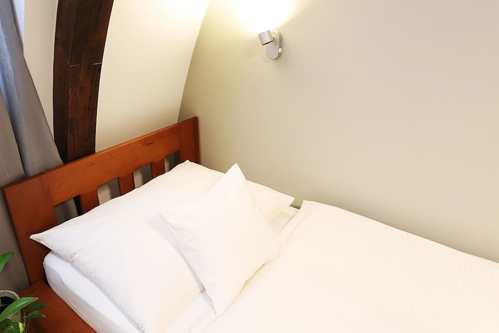Apart Hotel Jablonec Standard Triple Room 3