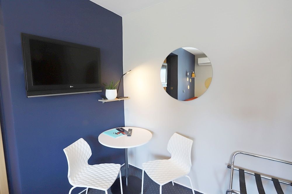 Apart Hotel Jablonec Comfort Twin Room 4