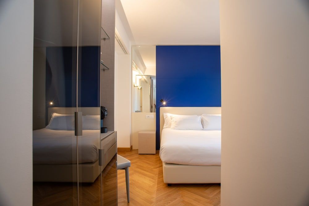 Padova Suites C20 Deluxe Double Room 13
