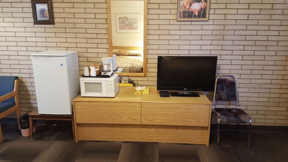 Safari Inn Motel Double Room, 2 Double Beds 4