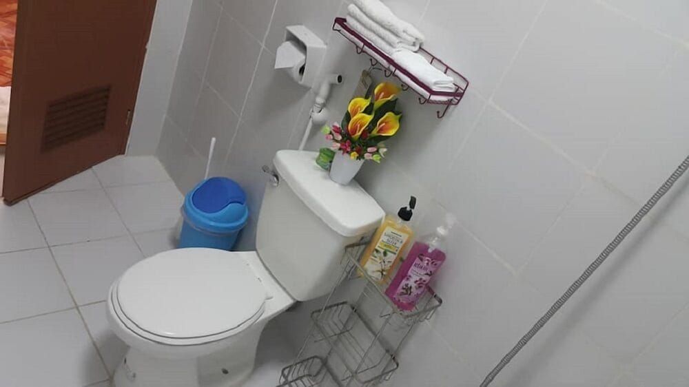 Carribean Transient House Standard Room, Non Smoking 18