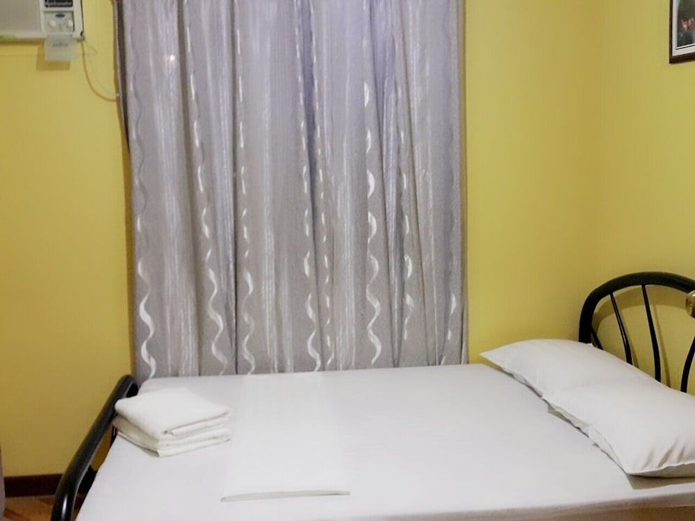 Carribean Transient House Standard Room, Non Smoking 2