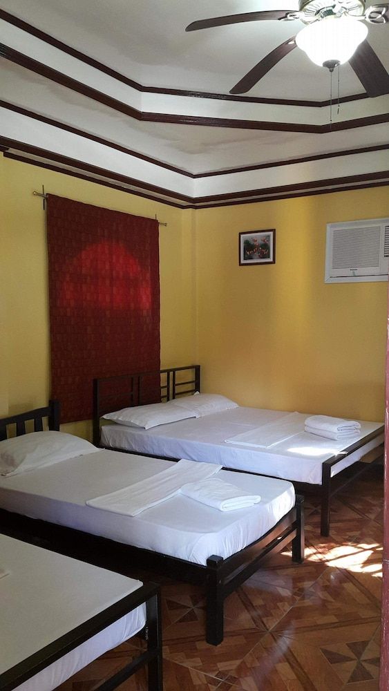 Carribean Transient House Traditional Room, 1 King Bed, Non Smoking 3