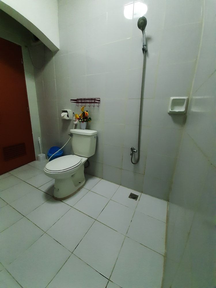 Carribean Transient House Standard Room, Non Smoking 19